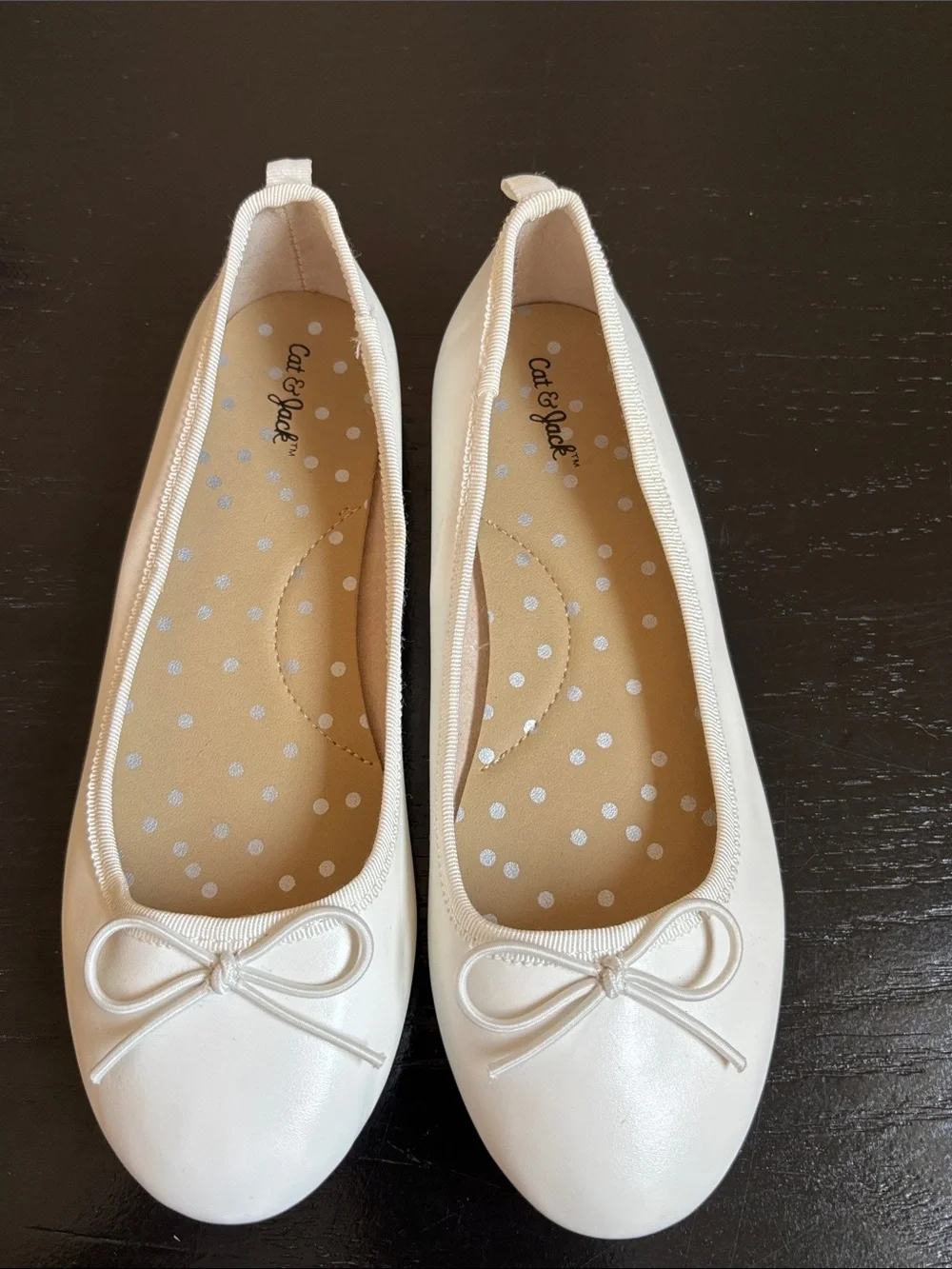 Cat & Jack Ivory Ballet Flats with Bow Accent sz 1